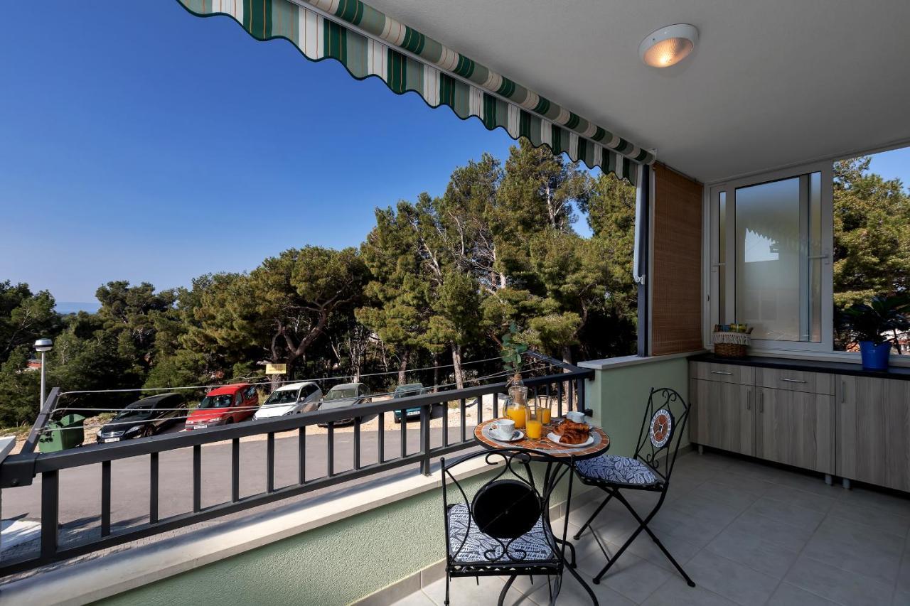 Apartment Pine Fine With Free Parking Makarska