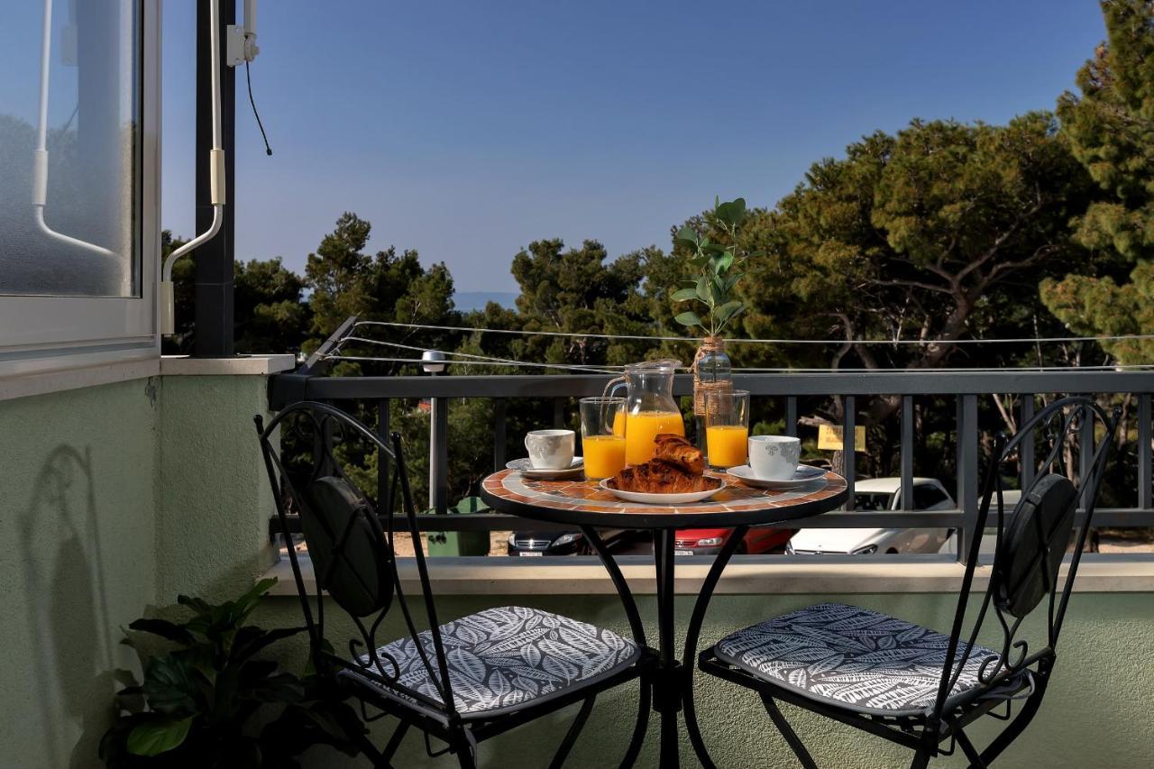 Apartment Pine Fine With Free Parking Makarska