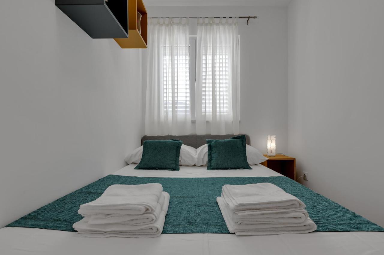 Apartma Pine Fine With Free Parking